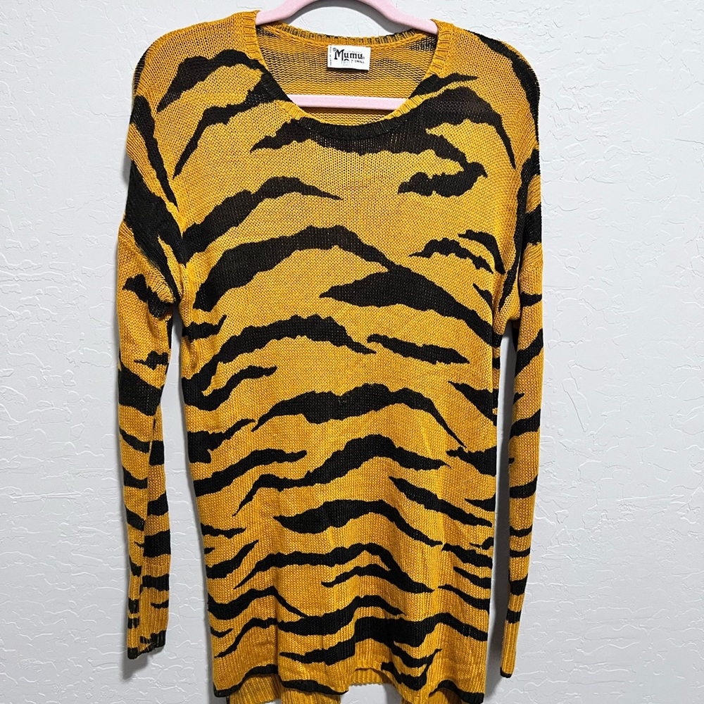 Show me your mumu tiger sweater size XS